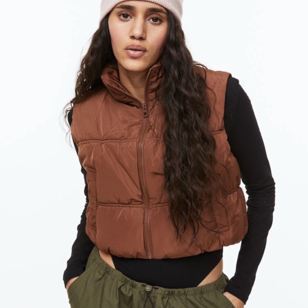 H&M Cropped Puffer Vest
